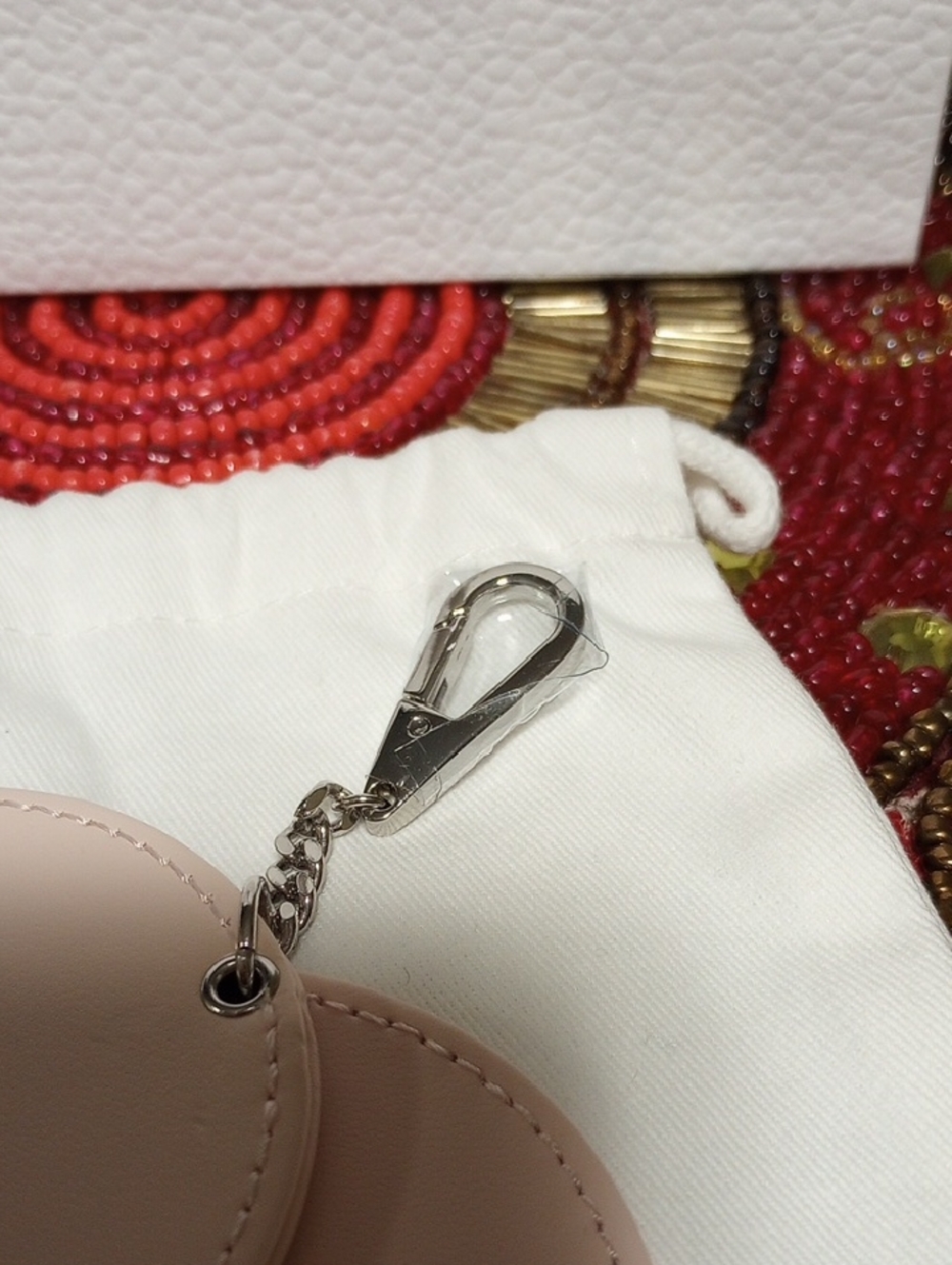 Dior Mirror Charm - Picture 14 of 17